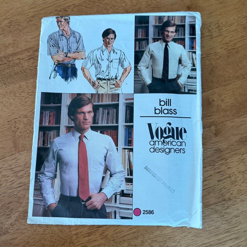 Vintage Vogue Designer Sewing Pattern 2586 Men Shirt Size 16.5 Bill Blass Uncut